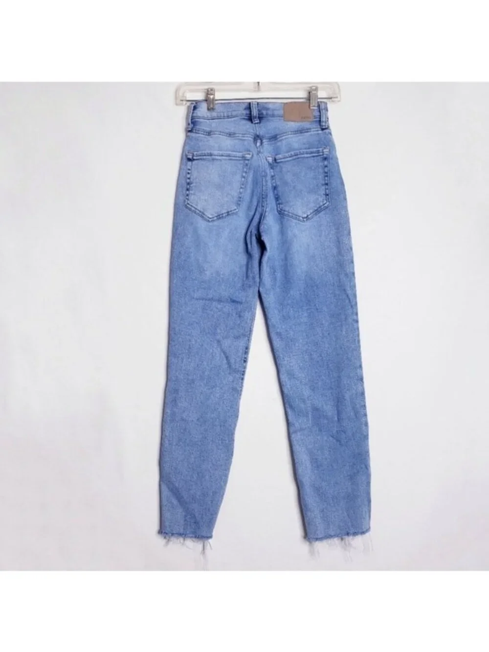 Aeropostale Distressed Raw Hem Frayed Curvy Mom Jean Women's Size 00 Regular